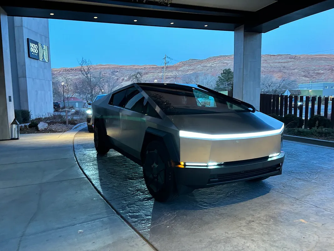 2024 Tesla Cybertruck